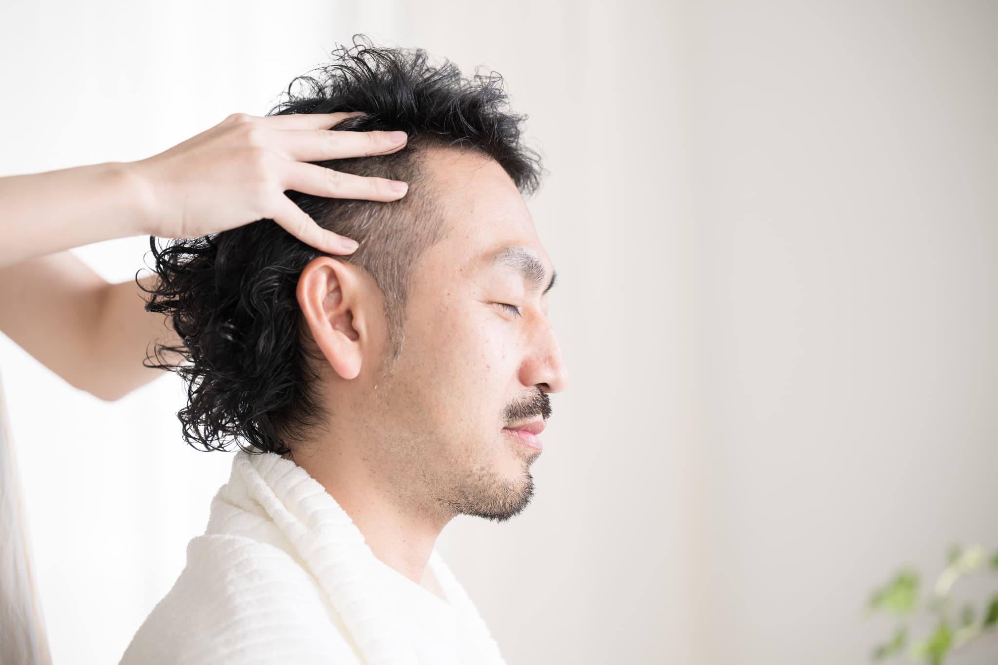 【話題のダメージレスパーマ】カット＋トリートメント